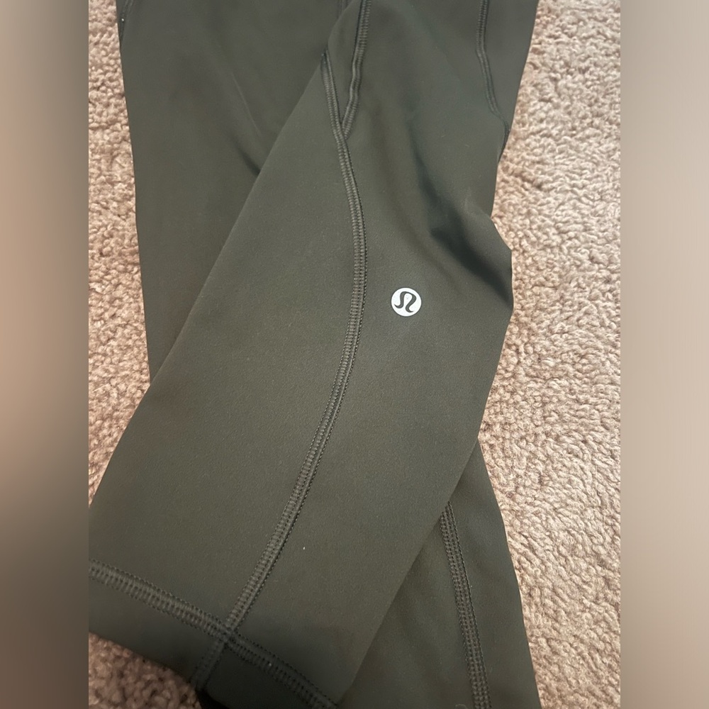 LULULEMON ALIGN CROP WITH POCKETS